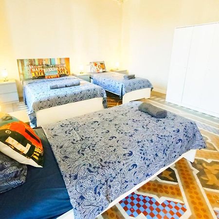 By Plaza Catalunya Rooms Barcelona Eksteriør billede