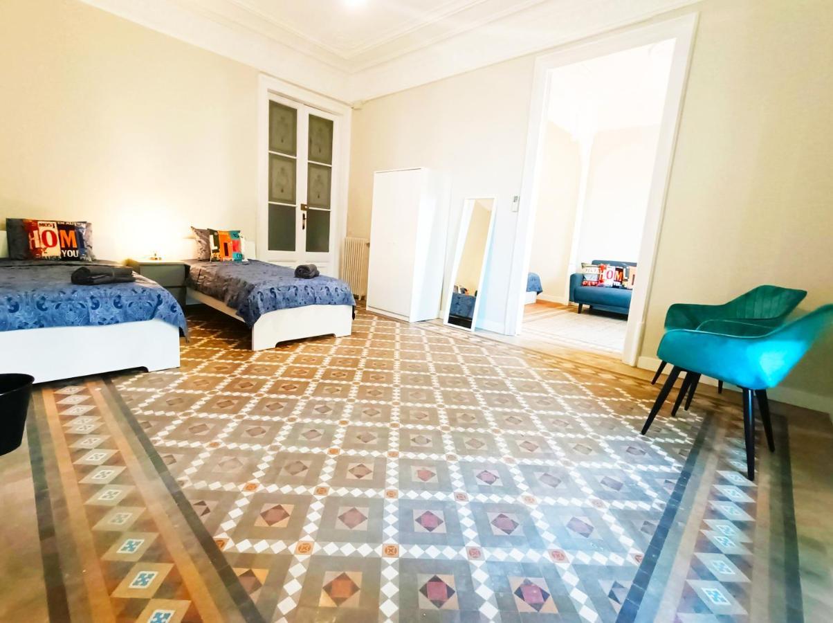 By Plaza Catalunya Rooms Barcelona Eksteriør billede