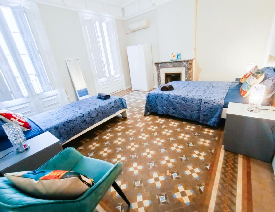 By Plaza Catalunya Rooms Barcelona Eksteriør billede